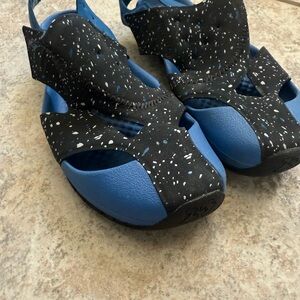 Jordan Flare Sandals sz 2y